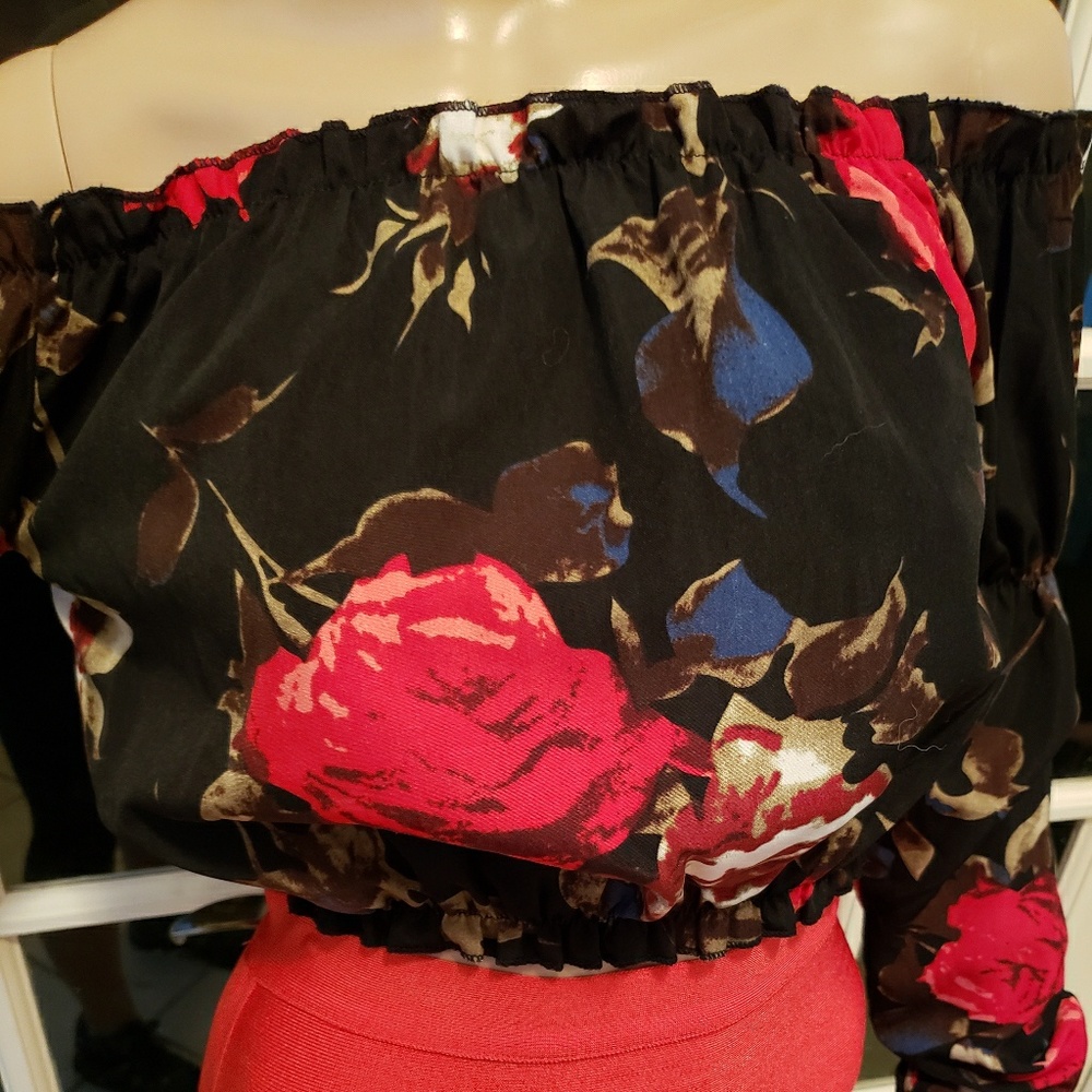 Off the Shoulder Blouse - Picture 5 of 6